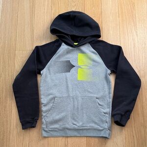 Under Armour Boys Black and Gray Hoodie with Yellow Accents Sz YL